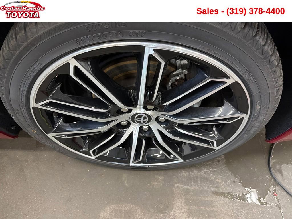 Used 2022 Toyota Avalon Touring image 26