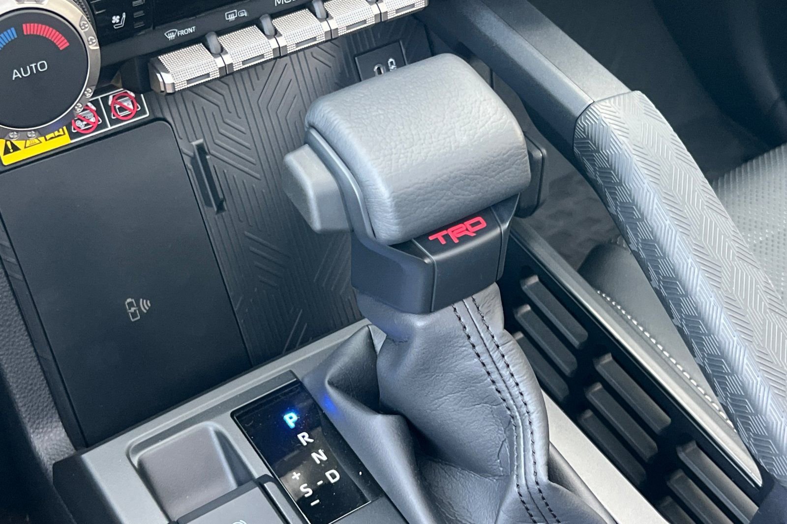 New 2025 Toyota 4Runner TRD Off-Road Premium image 24