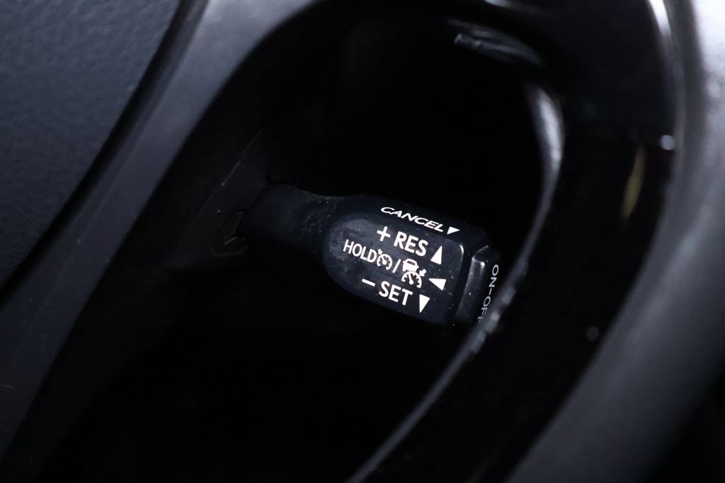 Used 2021 Toyota C-HR Limited image 24