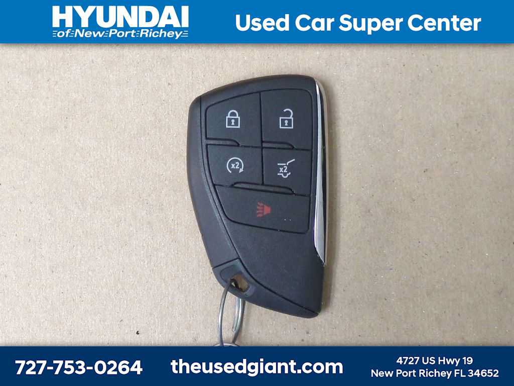 Used 2026 Chevrolet Traverse Z71 w/ LPO, Floor Liner Package AWD/4WD image 35