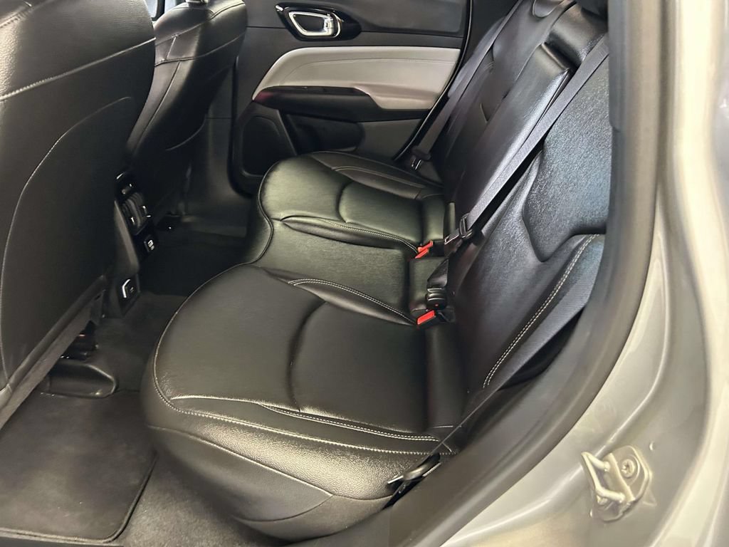 Used 2025 Jeep Compass Limited AWD/4WD image 14