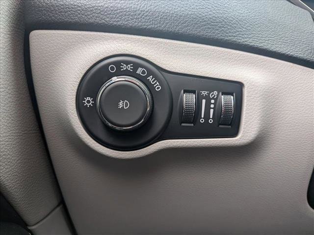 Used 2020 Jeep Compass Latitude image 15