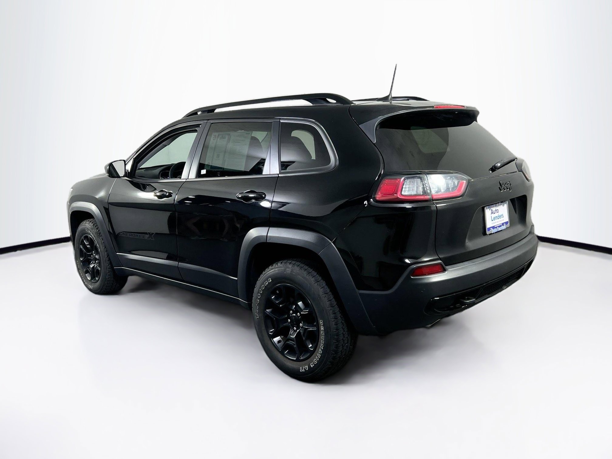 Used 2022 Jeep Cherokee Latitude w/ Sun & Sound Group AWD/4WD image 7