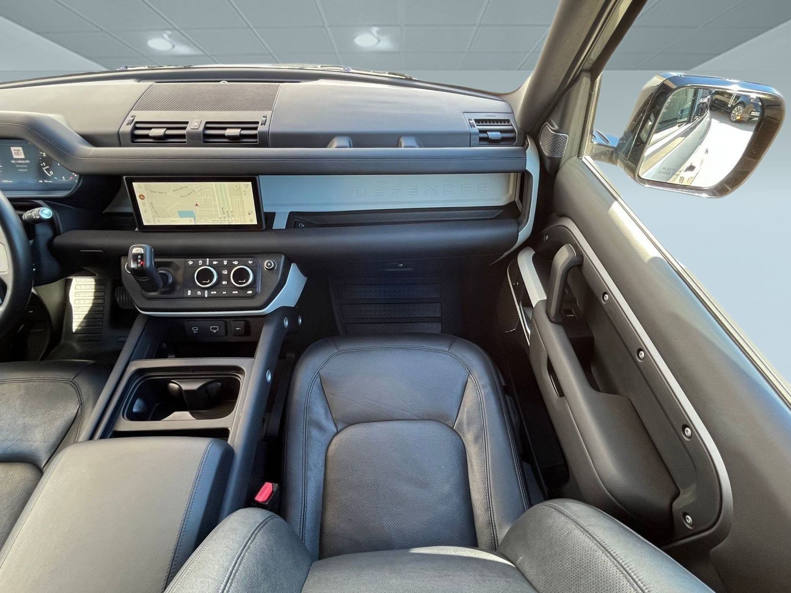 Certified 2024 Land Rover Defender 90 S image 28