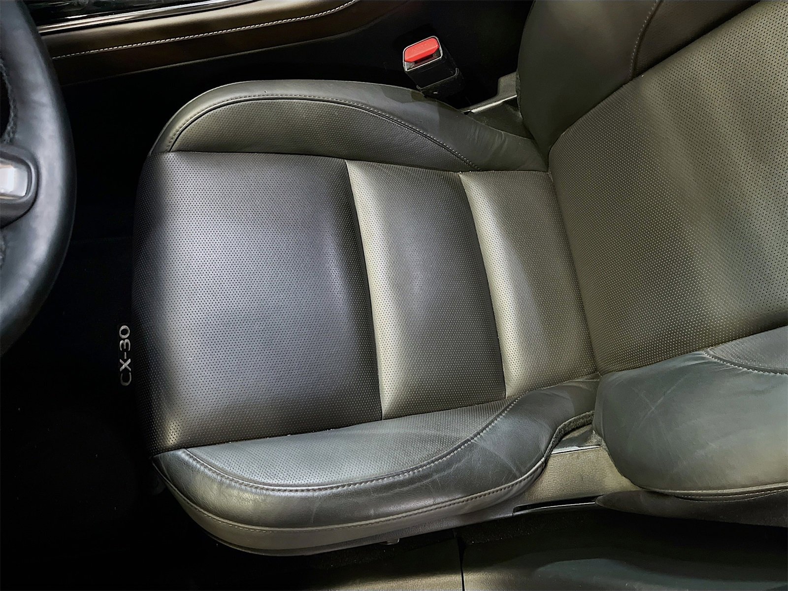 Used 2025 MAZDA CX-30 AWD 2.5 S w/ Premium Package image 20