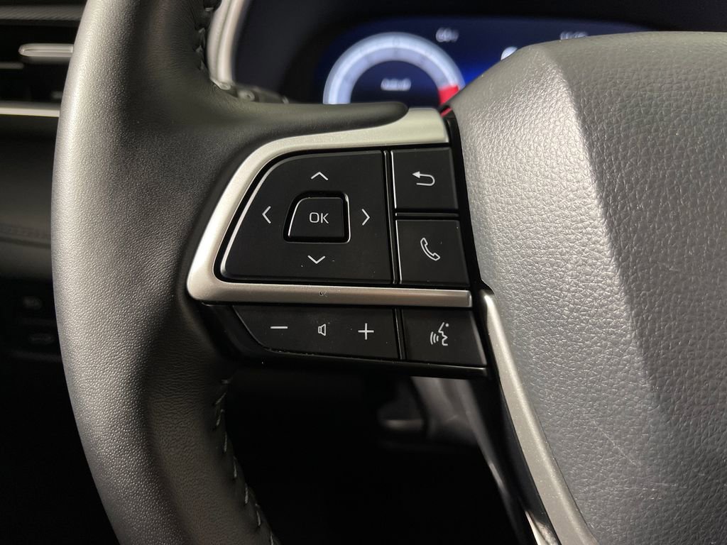 Certified 2025 Toyota Highlander XSE AWD/4WD image 26