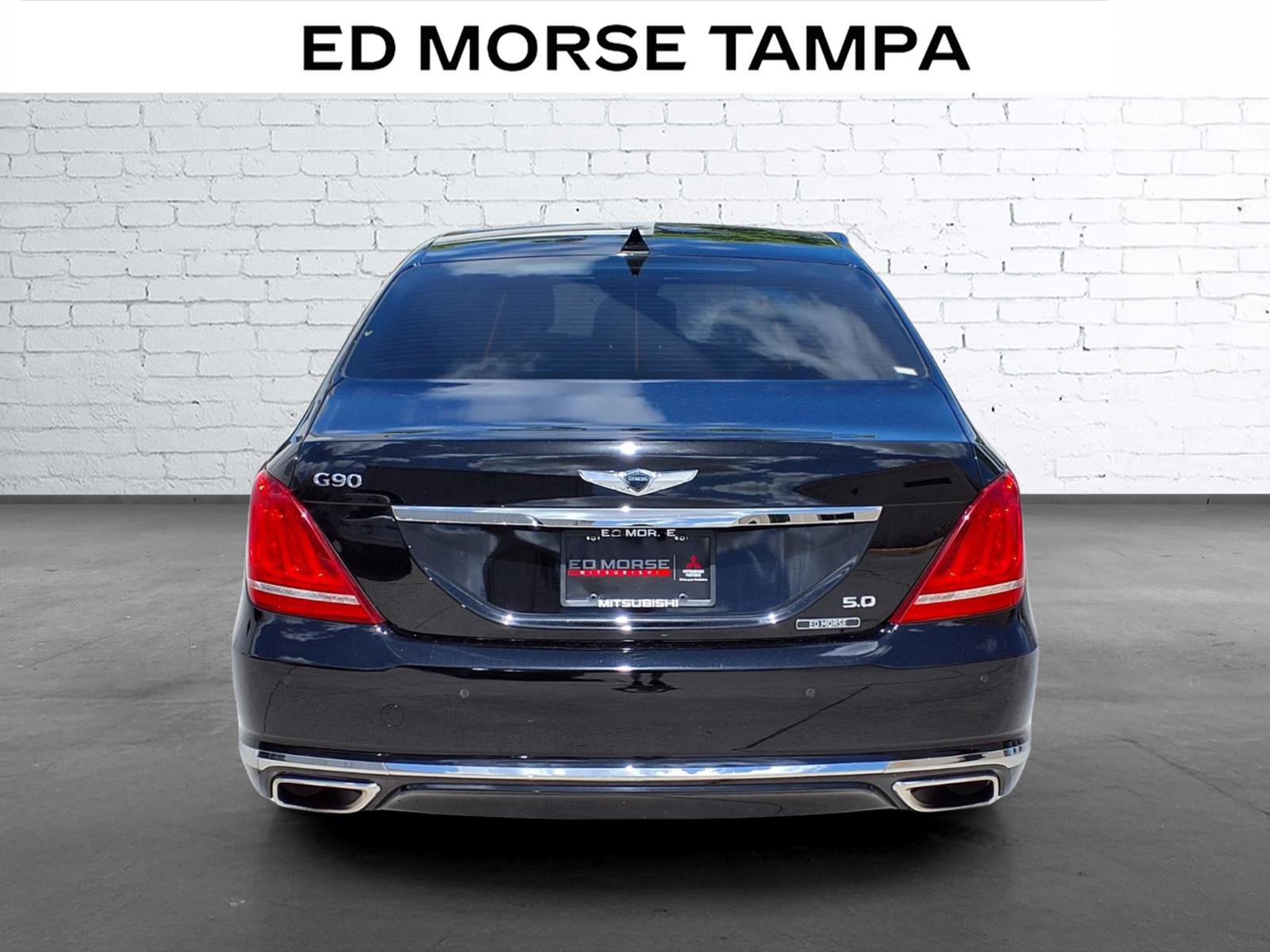 Used 2017 Genesis G90 5.0 Ultimate image 4