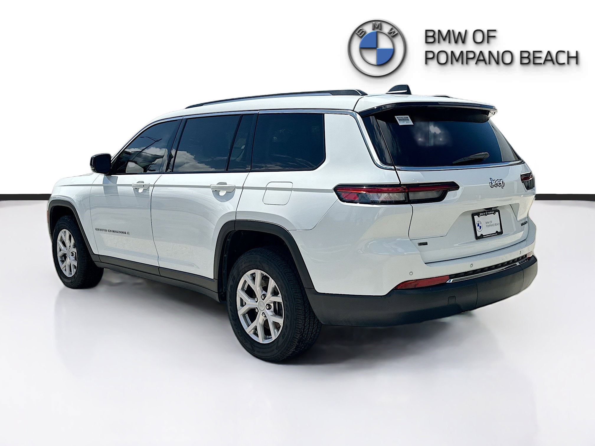 Used 2022 Jeep Grand Cherokee L Limited RWD image 5