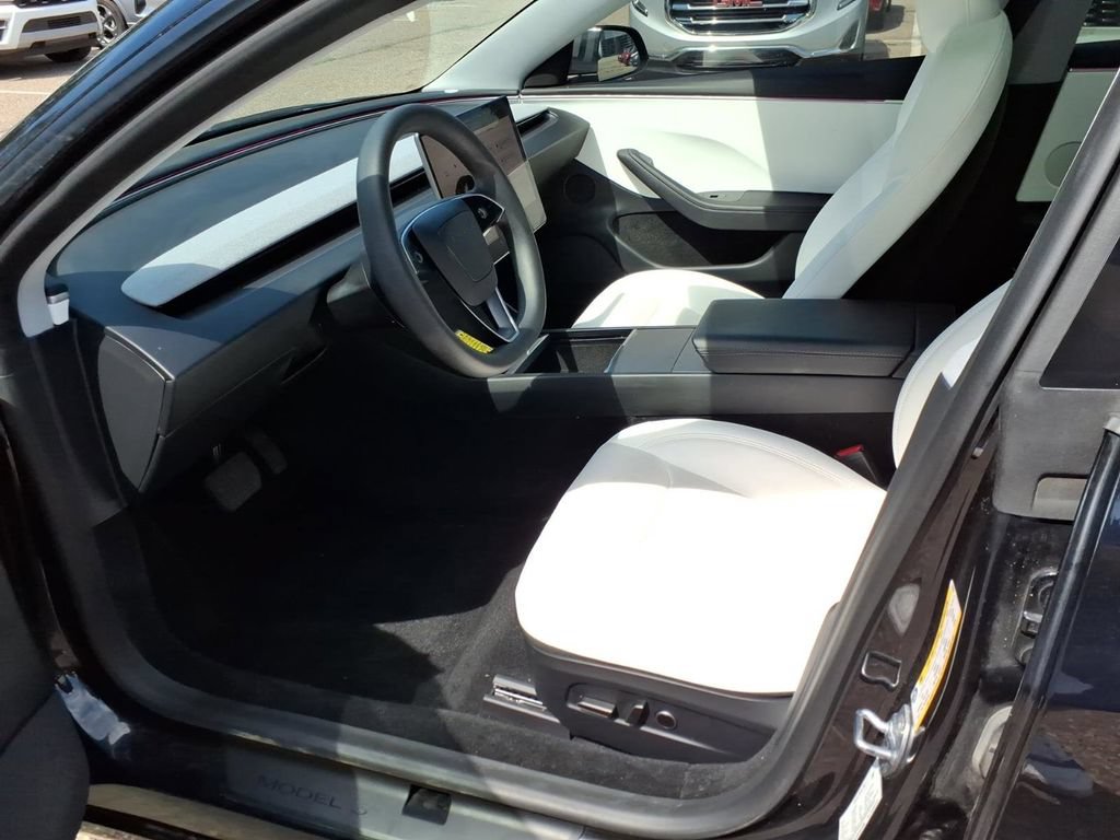 Used 2025 Tesla Model 3 Long Range AWD/4WD image 10