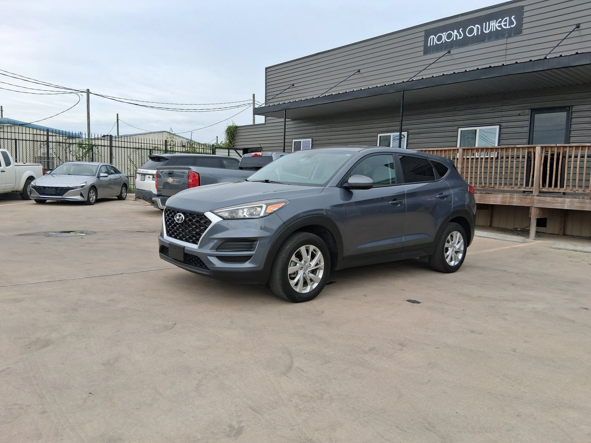 Used 2021 Hyundai Tucson SE FWD image 2