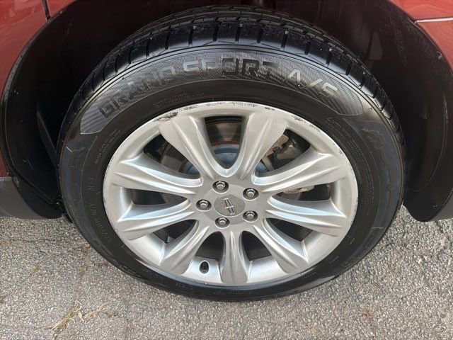 Used 2015 Lincoln MKT AWD w/ Equipment Group 201A image 31