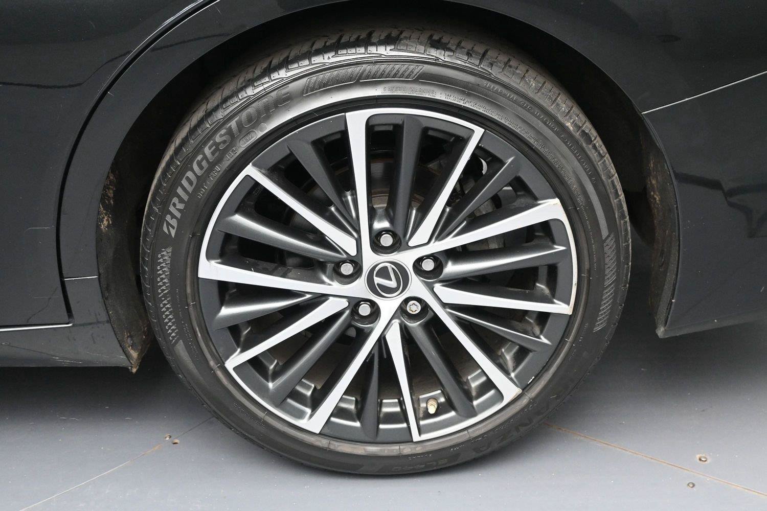 Used 2022 Lexus ES 350 w/ Premium Package FWD image 14