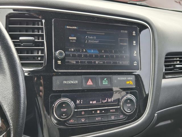 Used 2018 Mitsubishi Outlander LE image 8