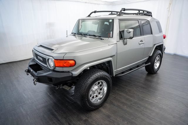 Used 2011 Toyota FJ Cruiser 4WD w/ Upgrade Pkg image 3