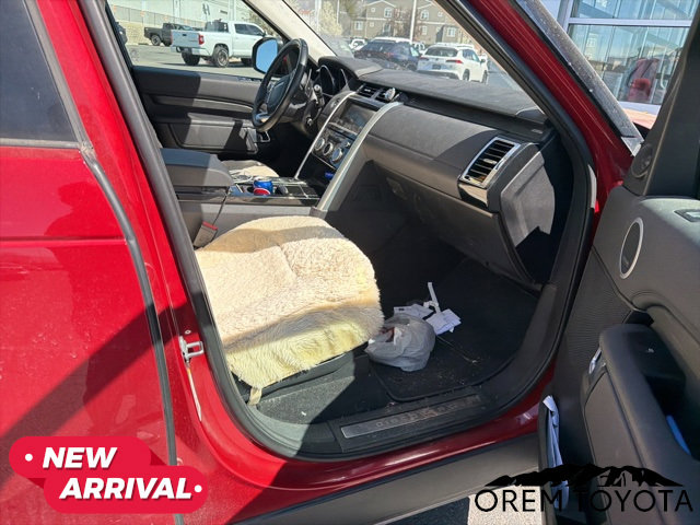 Used 2017 Land Rover Discovery HSE image 27