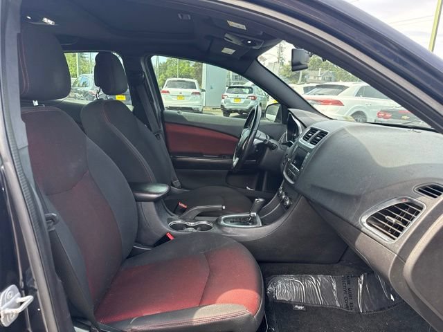 Used 2012 Dodge Avenger SXT Plus FWD image 9