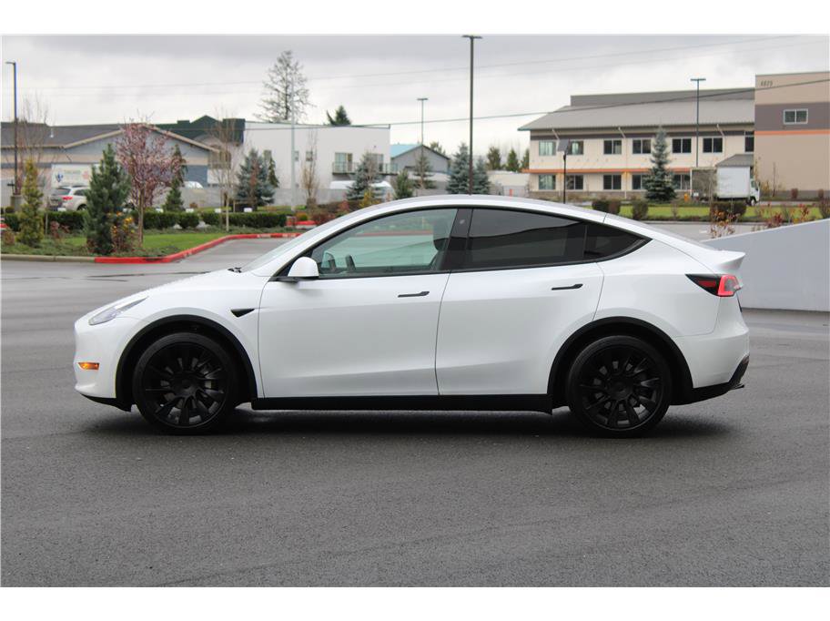 Used 2020 Tesla Model Y Long Range image 2