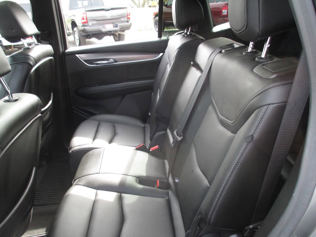 Used 2021 Cadillac XT6 Luxury image 23