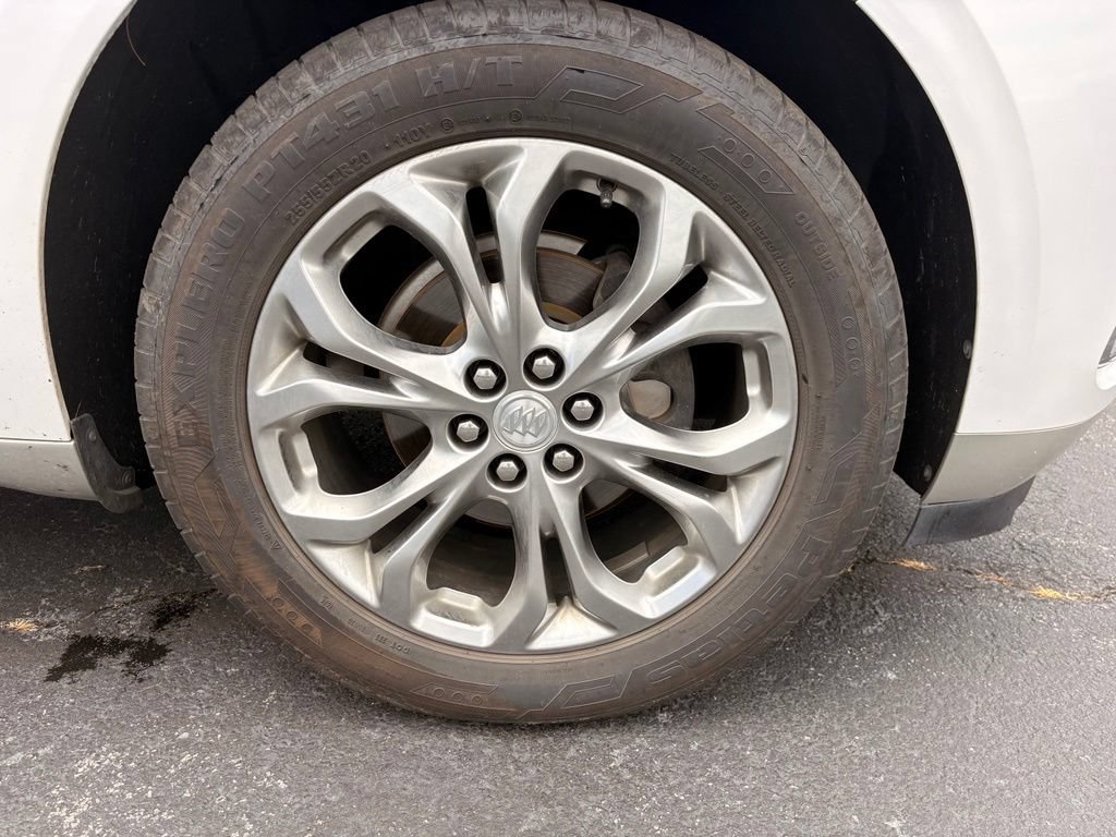 Used 2019 Buick Enclave Avenir FWD image 33