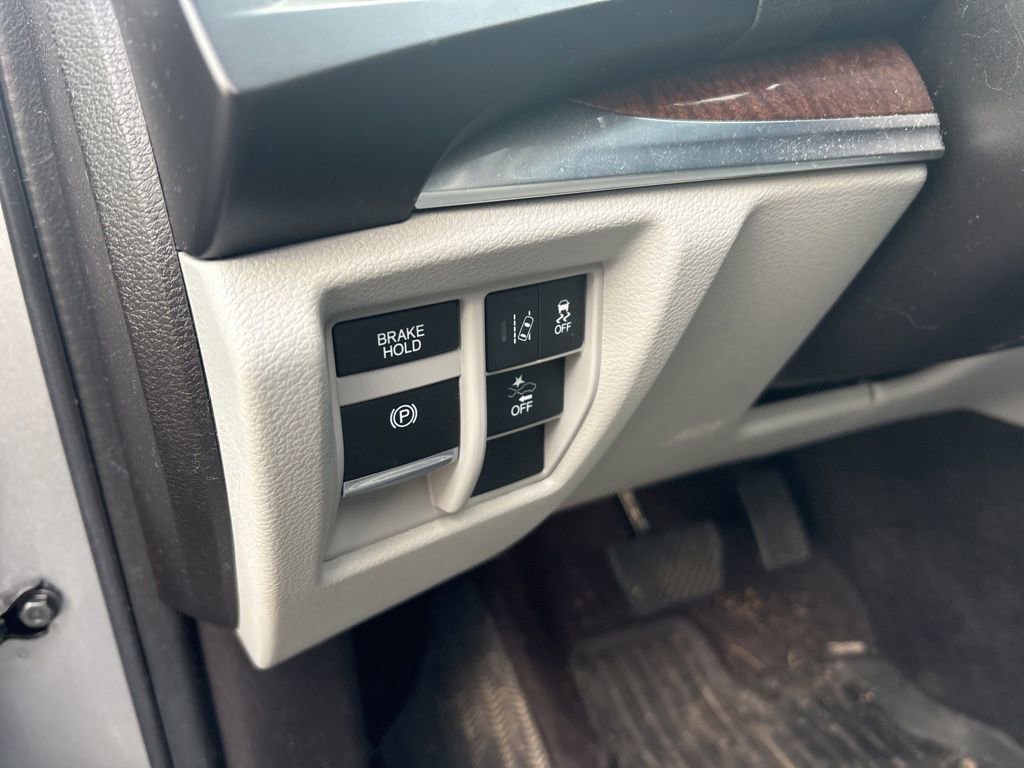 Used 2020 Acura MDX SH-AWD image 19