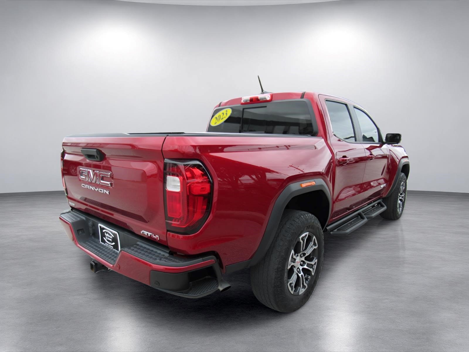 Used 2023 GMC Canyon AT4 w/ AT4 Premium Package AWD/4WD image 6