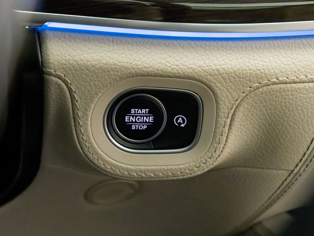 Used 2024 Mercedes-Benz GLS 450 4MATIC image 25