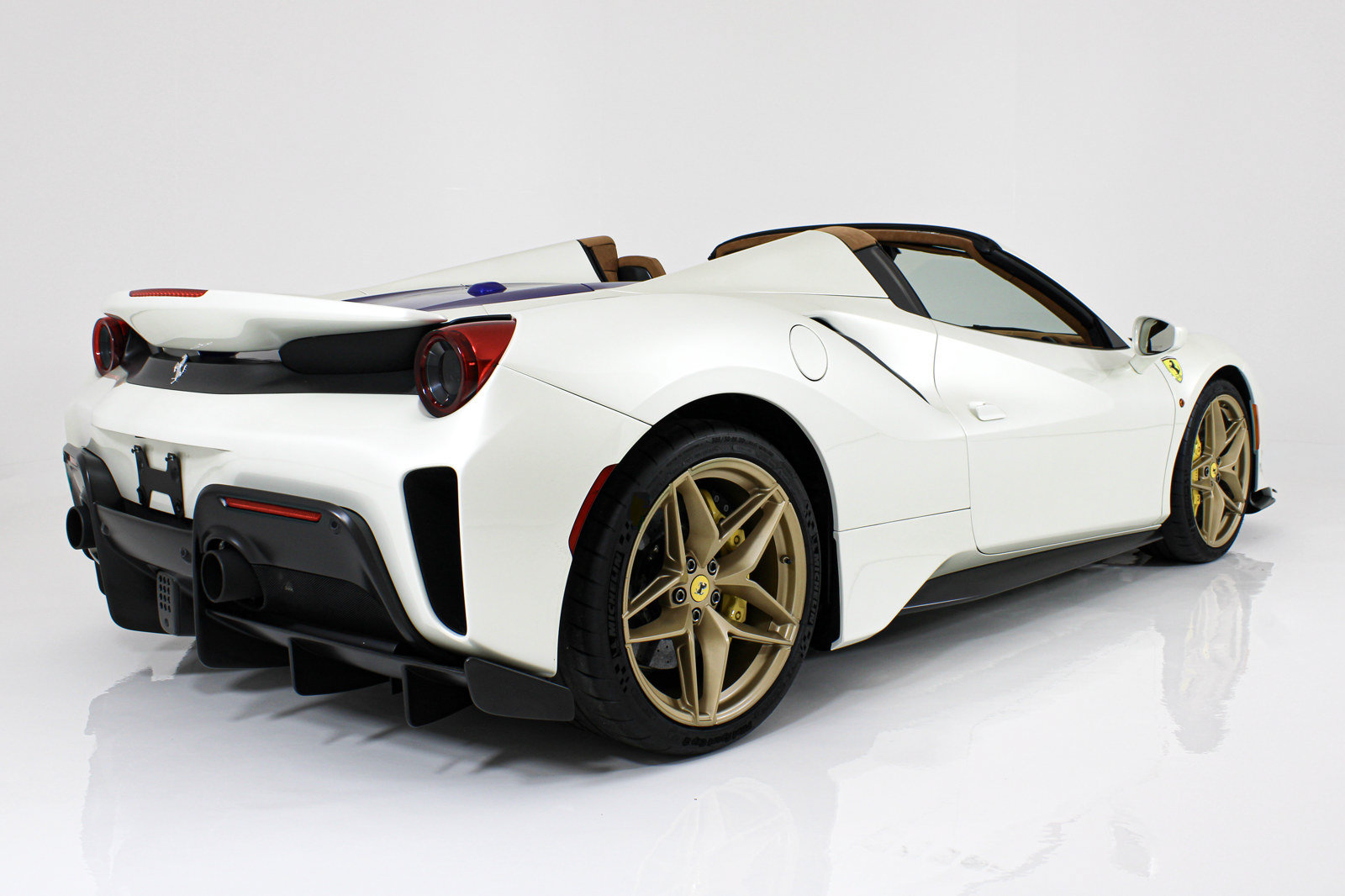 Certified 2020 Ferrari 488 Pista Spider RWD image 5