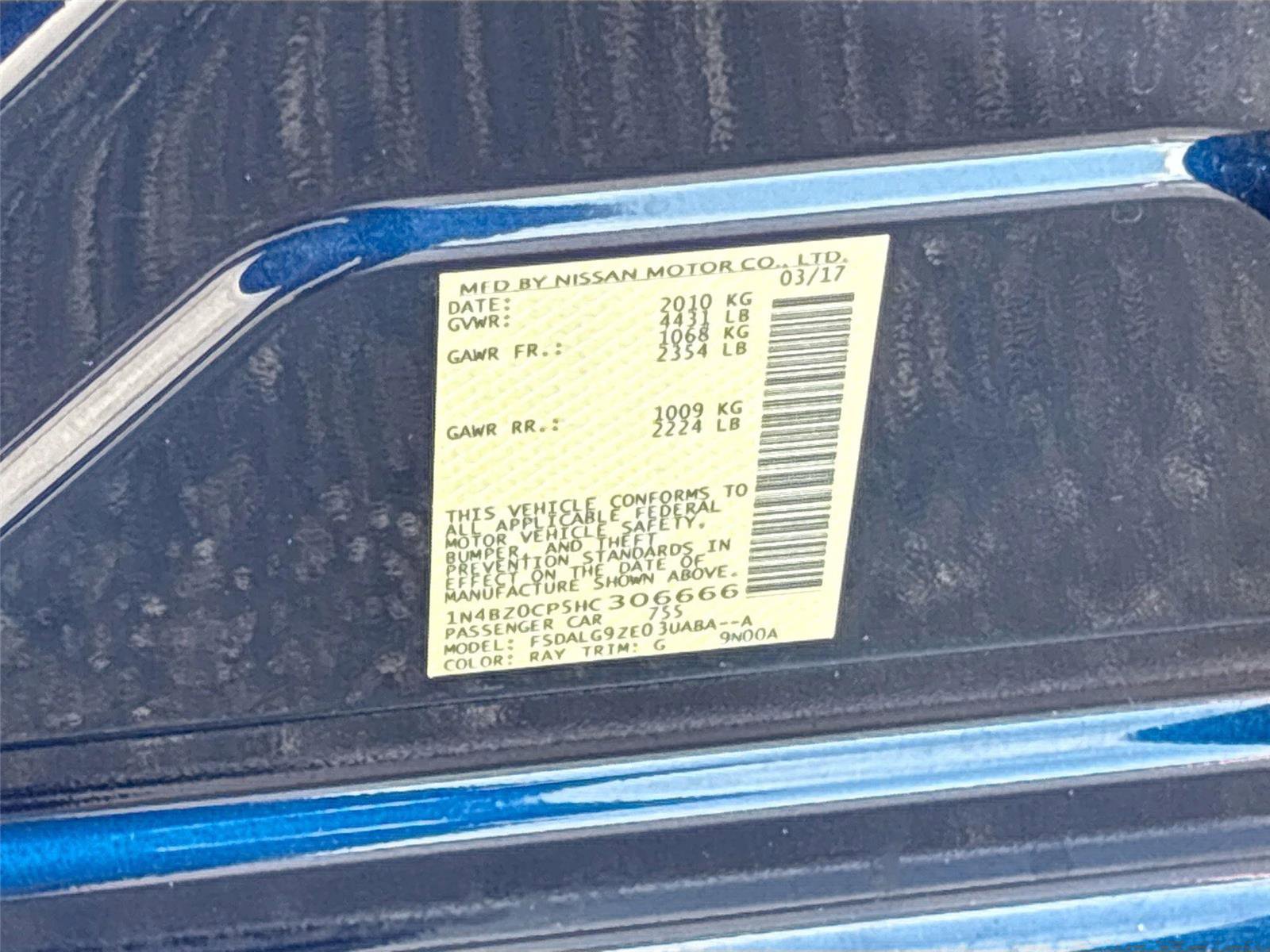 Used 2017 Nissan Leaf SL w/ Premium Package FWD image 32