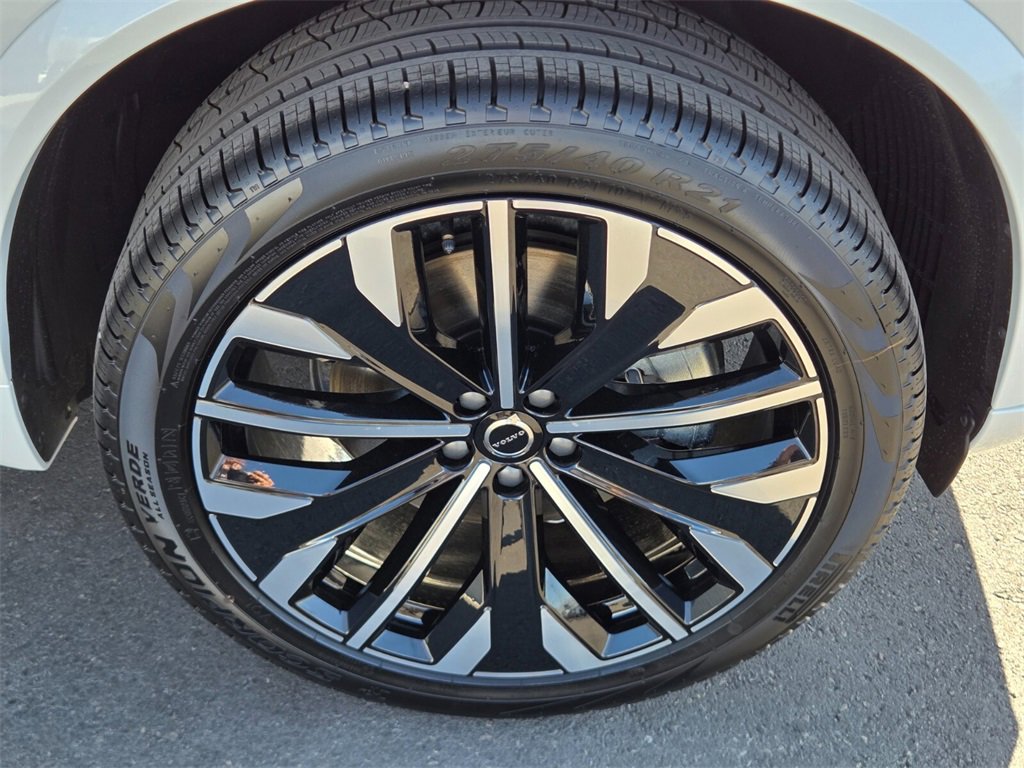 New 2026 Volvo XC90 B6 Ultra w/ Protection Package image 7
