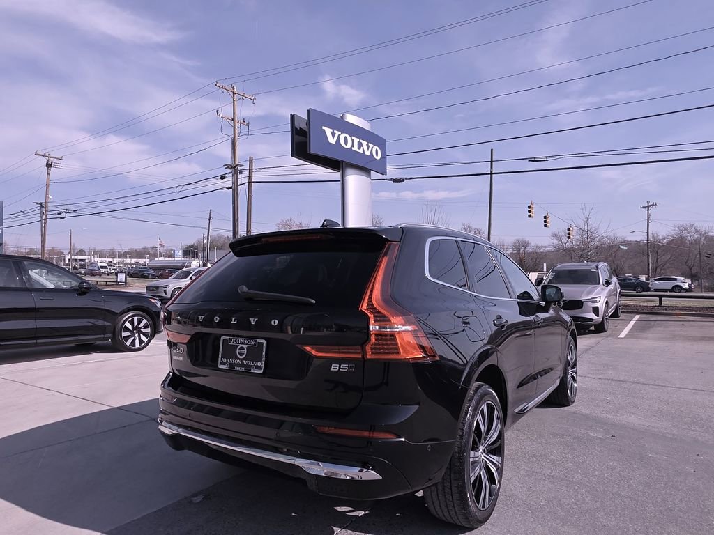 Used 2023 Volvo XC60 B5 Plus image 7