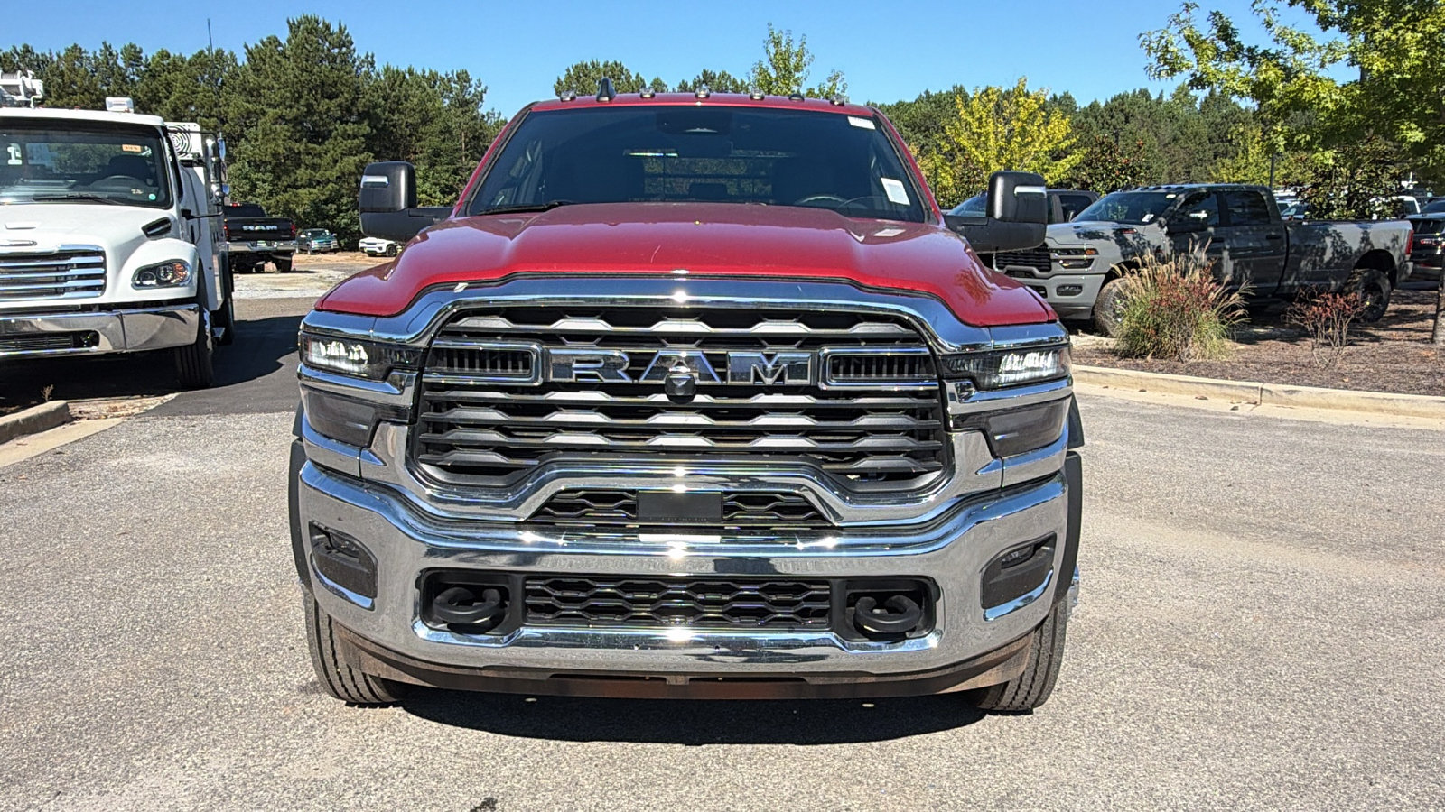New 2026 RAM 5500 Tradesman w/ Chrome Appearance Group AWD/4WD image 3