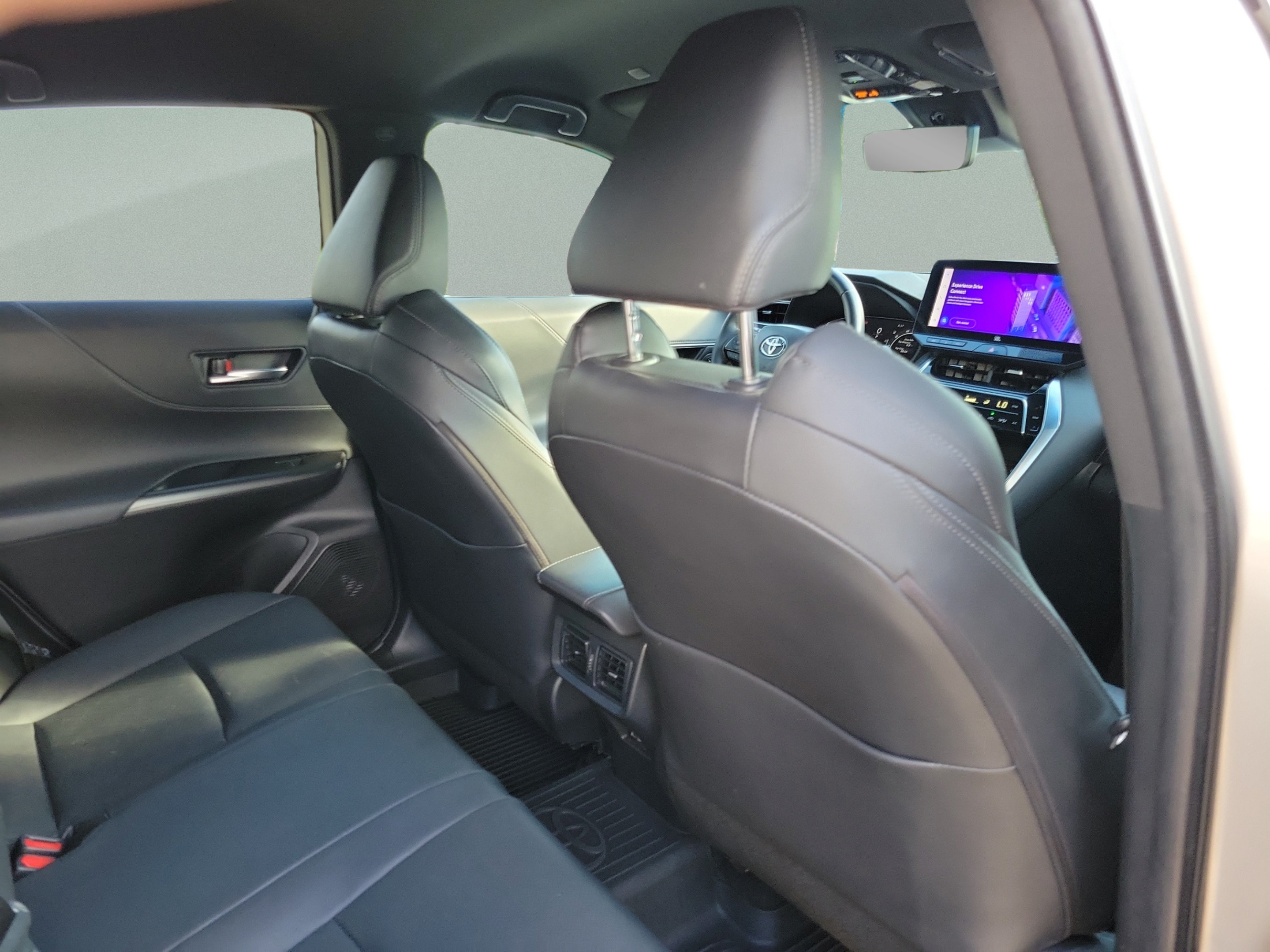 Used 2023 Toyota Venza Limited AWD/4WD image 28