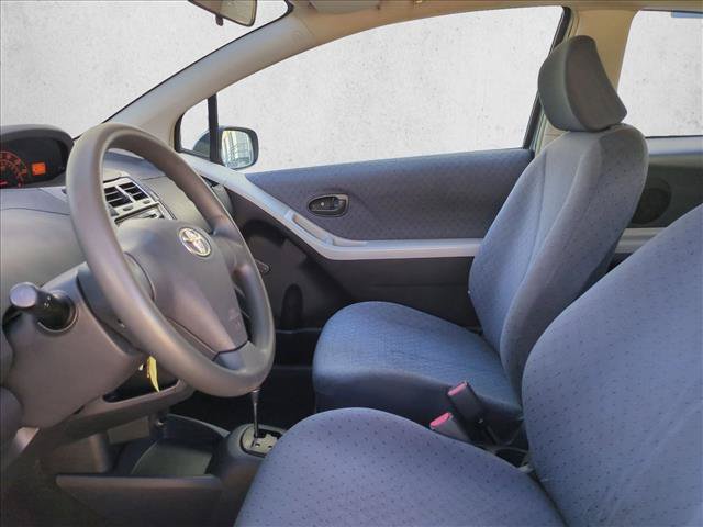 Used 2010 Toyota Yaris 2-Door Hatchback FWD image 14