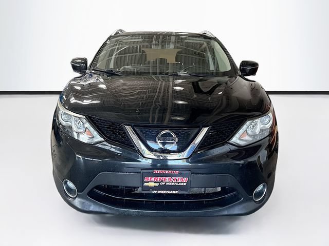 Used 2019 Nissan Rogue Sport SV w/ Technology Package AWD/4WD image 3