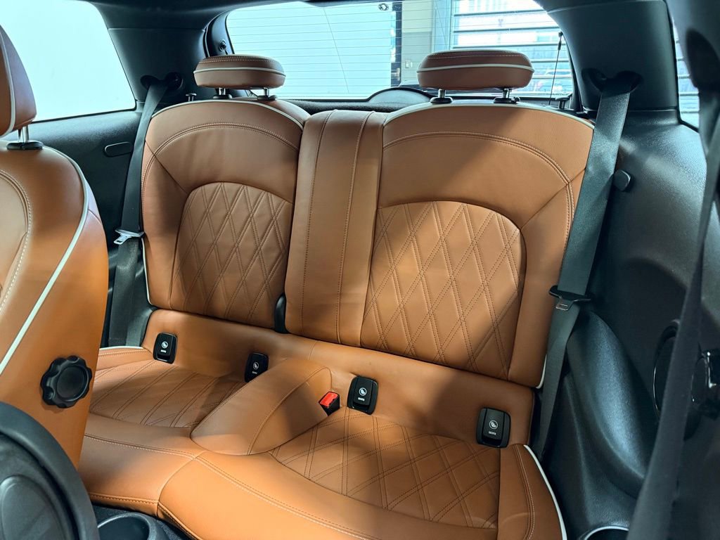 Certified 2024 MINI Cooper SE image 21