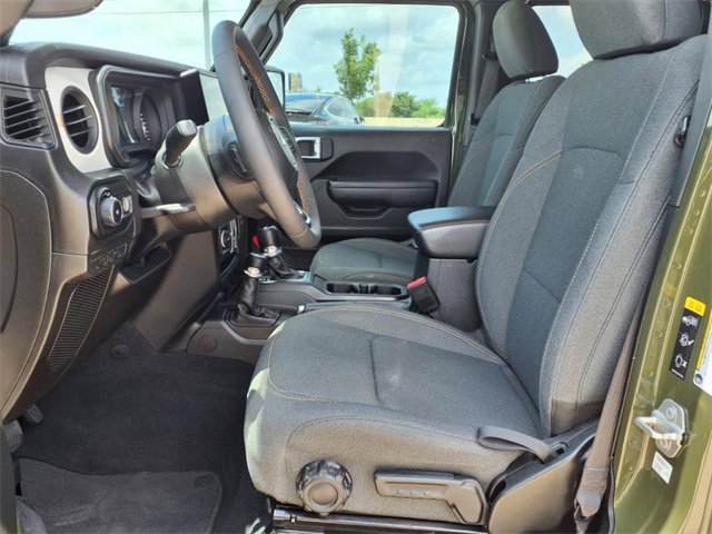 Used 2024 Jeep Wrangler Sport S image 6