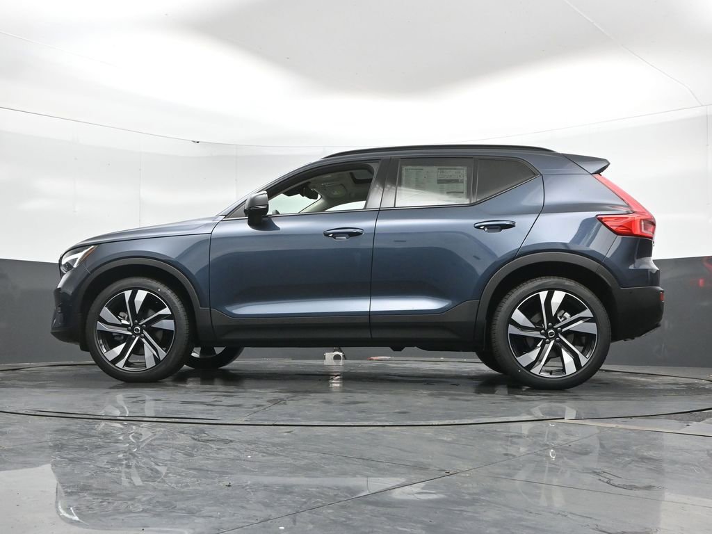 New 2026 Volvo XC40 B5 Ultra w/ Climate Package image 39