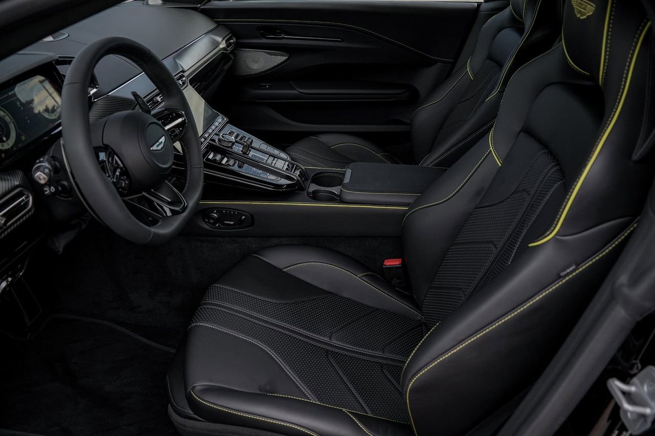 New 2026 Aston Martin V8 Vantage Coupe RWD image 20