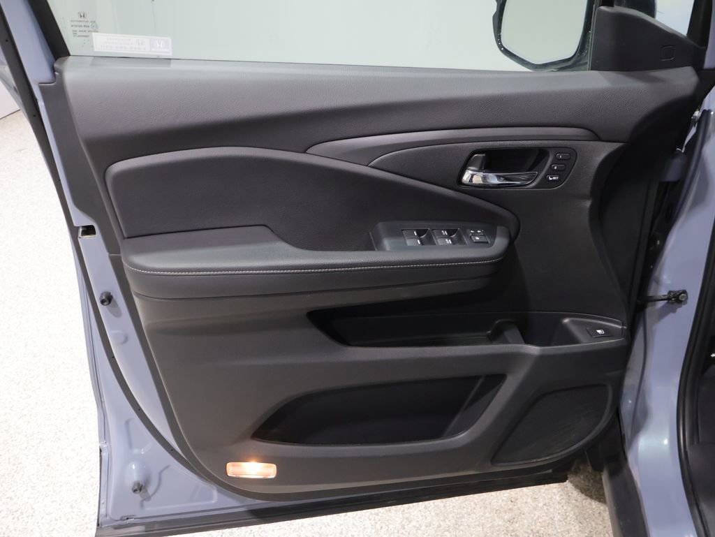 Used 2023 Honda Ridgeline RTL-E image 15