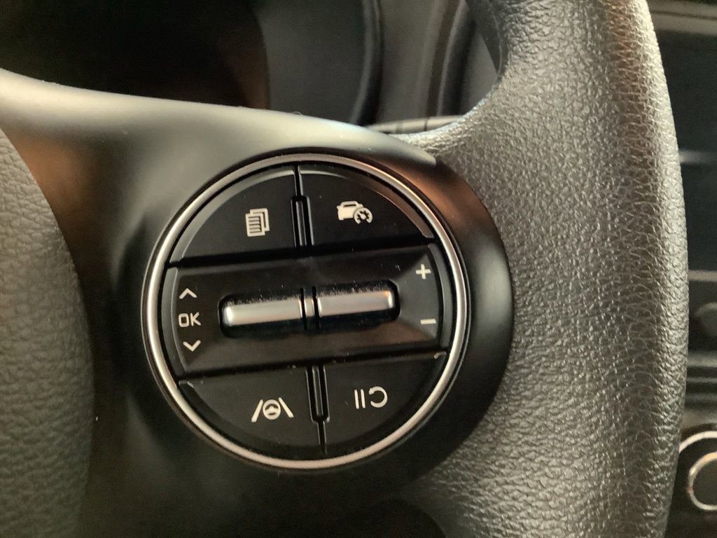 Certified 2025 Kia Soul LX FWD image 13
