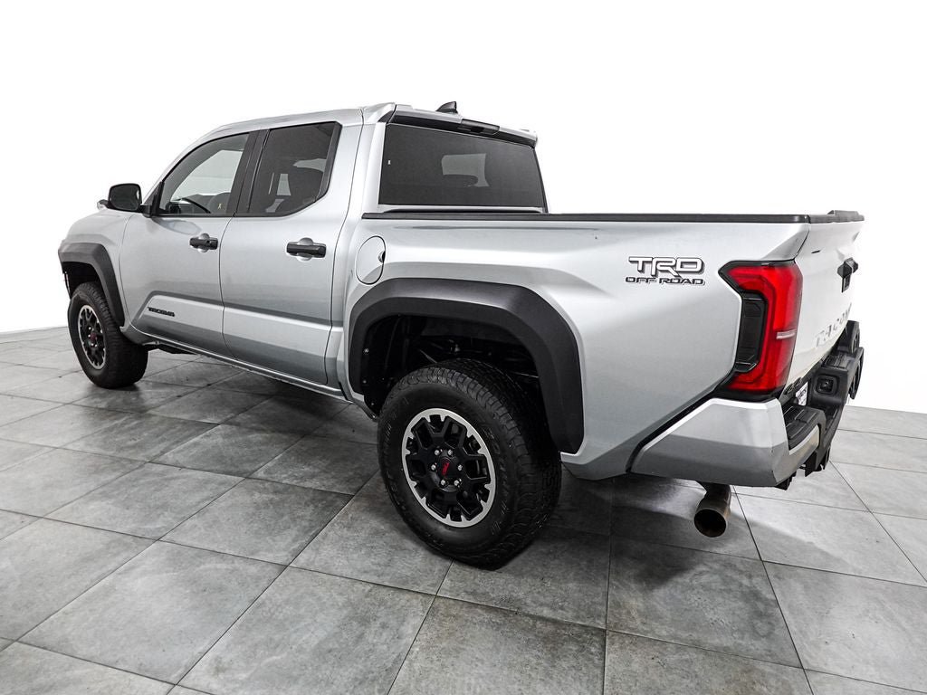 Used 2024 Toyota Tacoma TRD Off-Road AWD/4WD image 5