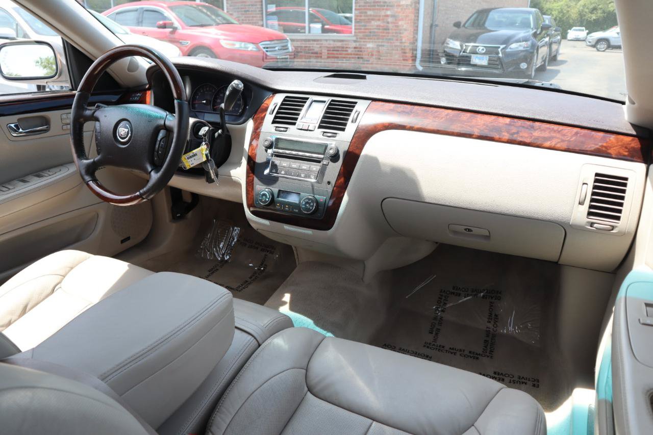 Used 2007 Cadillac DTS Luxury II FWD image 11
