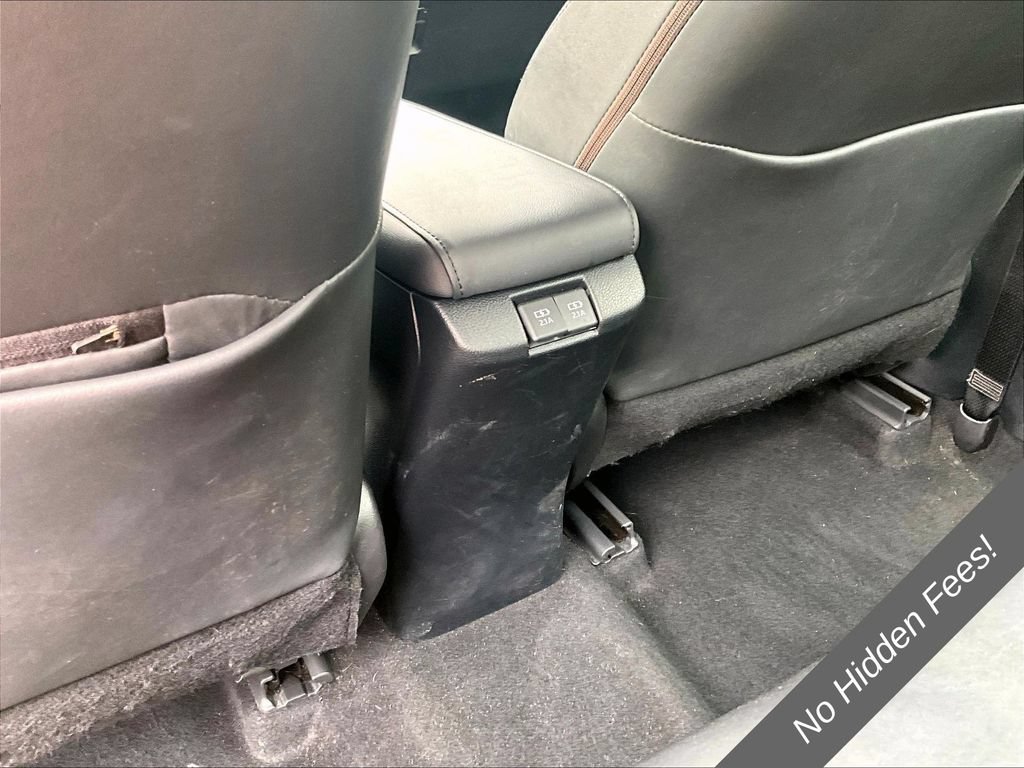 Used 2022 Toyota Prius XLE FWD image 27