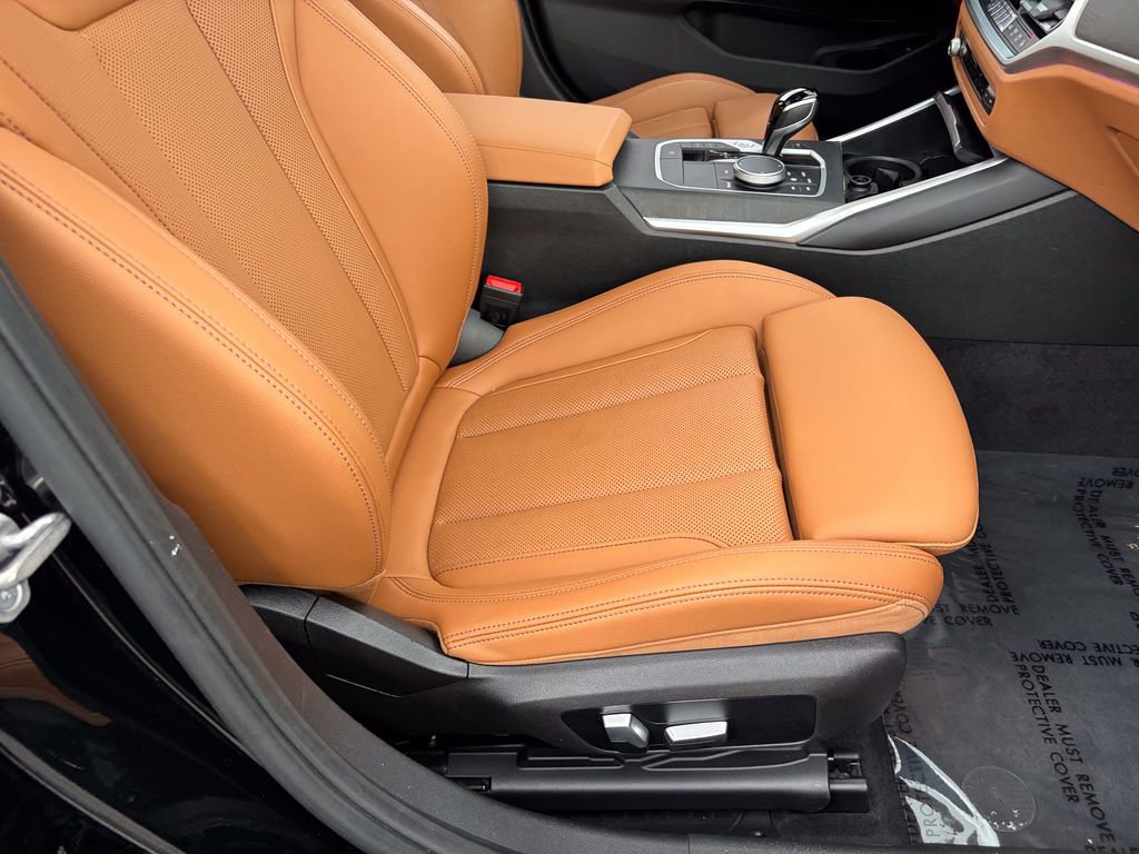Certified 2022 BMW 330i xDrive Sedan w/ Driving Assistance Package AWD/4WD image 34