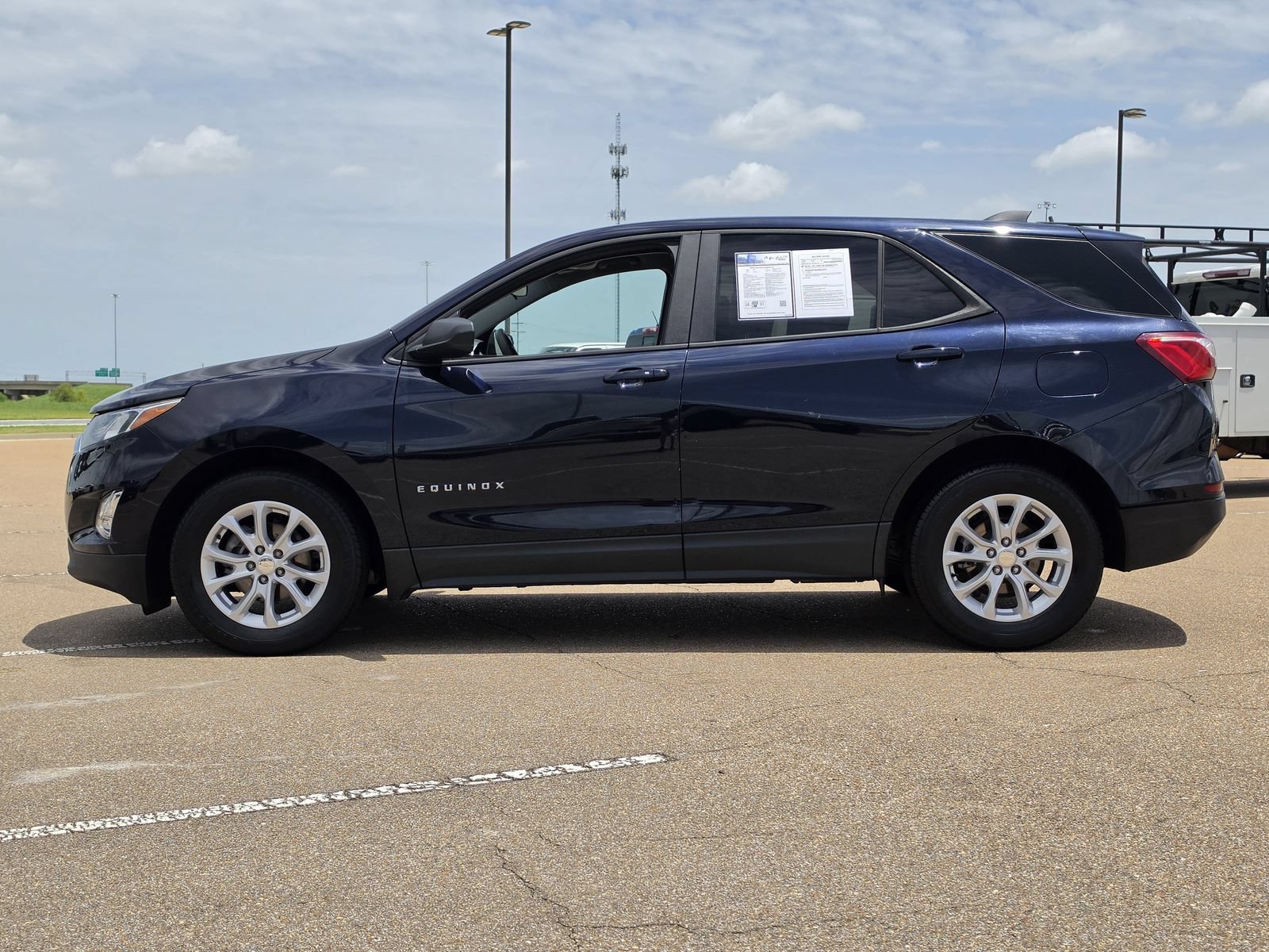 Used 2020 Chevrolet Equinox LS w/ LS Convenience Package FWD image 6