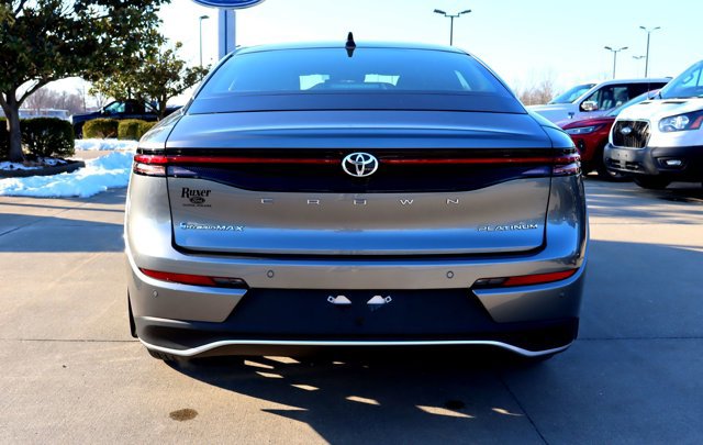 Used 2026 Toyota Crown Platinum image 4