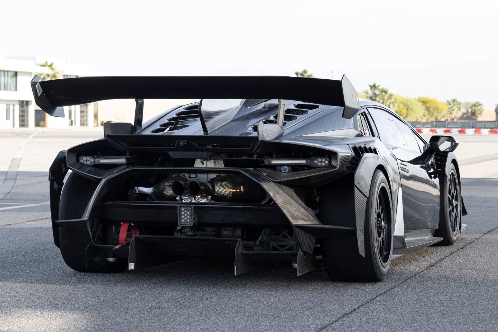 Used 2022 Lamborghini Huracan EVO RWD image 5