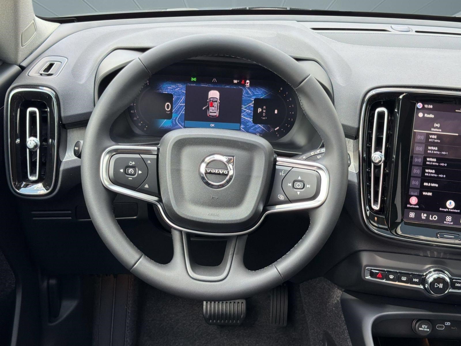 New 2026 Volvo XC40 B5 Core w/ Protection Package Premier AWD/4WD image 11