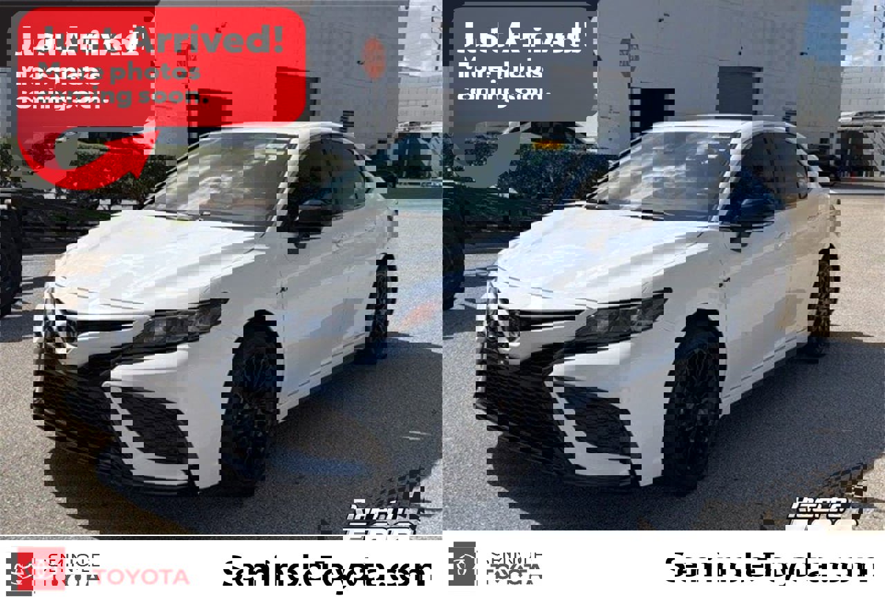 Used 2024 Toyota Camry SE