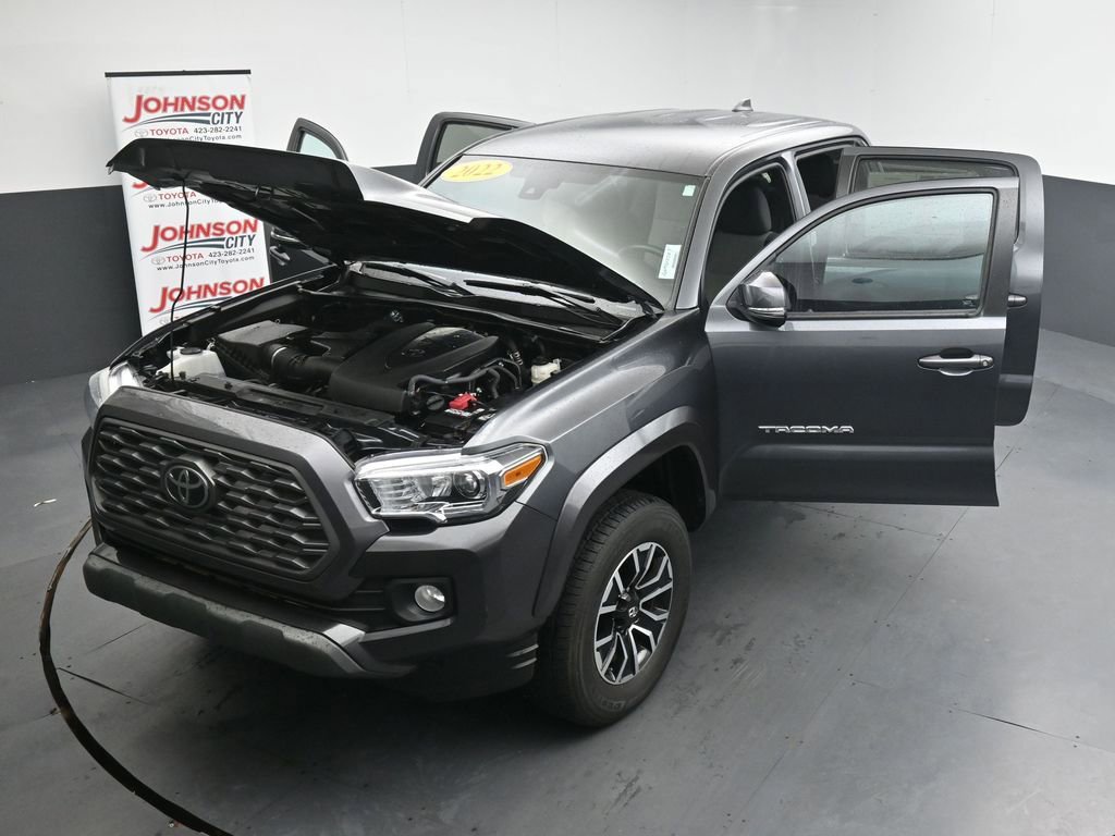 Used 2022 Toyota Tacoma TRD Sport AWD/4WD image 42